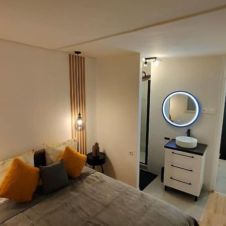 Joli Appartement Au Pied Du Tramway Bezons Eksteriør bilde
